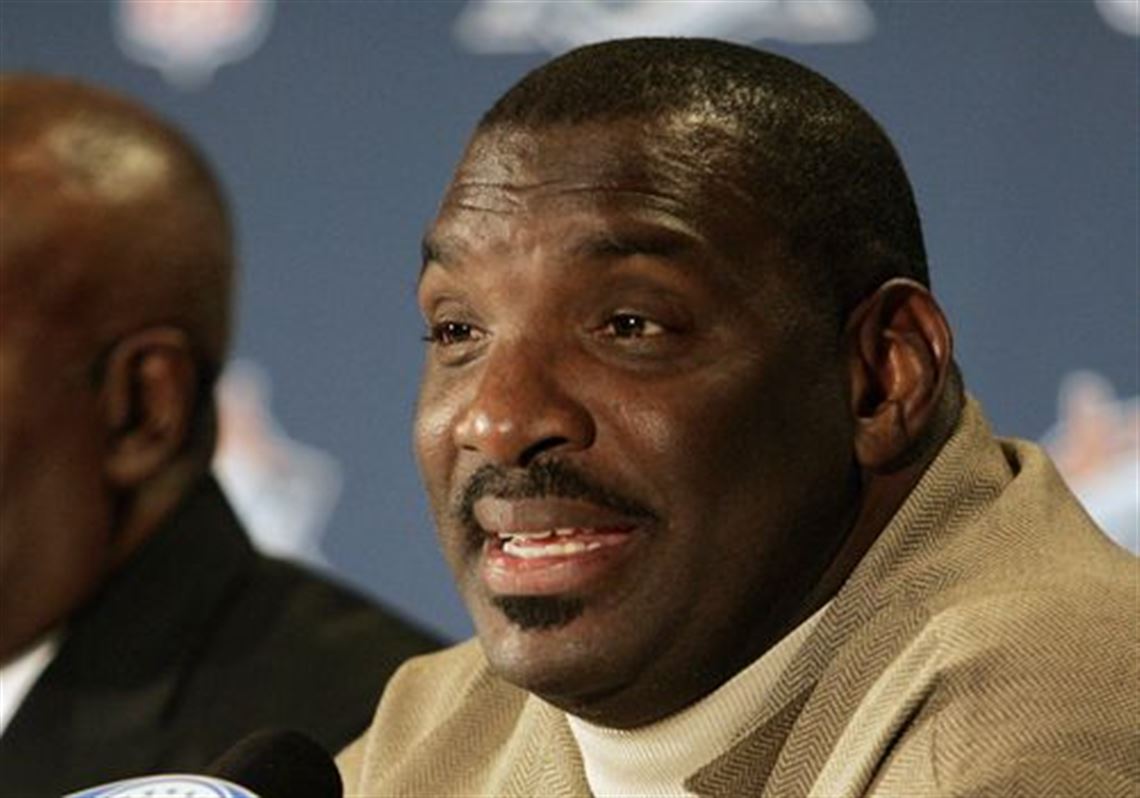 Rewarding Moments In Washington History: Doug Williams Becomes The First  African American Quarterback To Play In And Win A Super Bowl