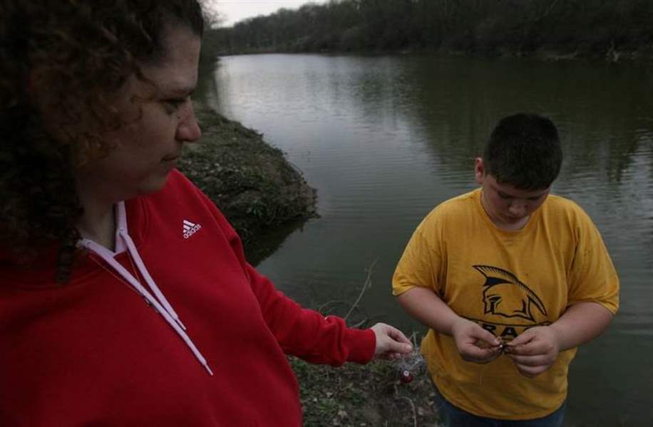 Welcome-Back-Walleye-Week-at-Side-Cut-Metropark-reels-em-in-3