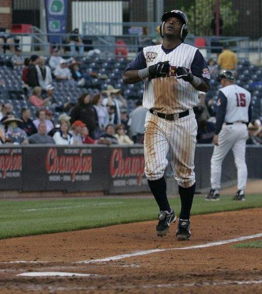 Mud-Hens-win-laugher-but-relief-draws-some-frowns-3