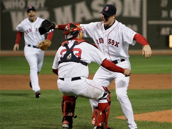 One Plate Appearance: Kevin Youkilis vs. Jon Lester - Over the Monster