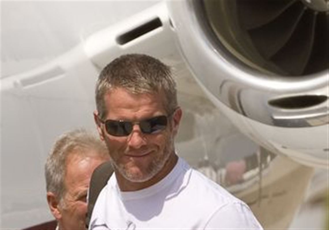 Favre hopes to start over with Jets