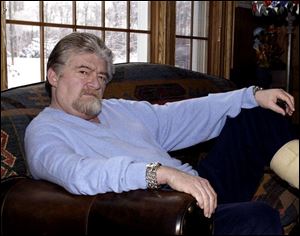 Joe Eszterhas, who has written the screenplays for movie thrillers, now is the author of a book on faith. 