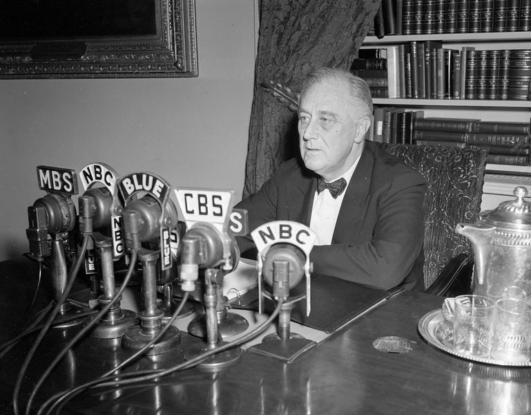fdr fireside chats impact