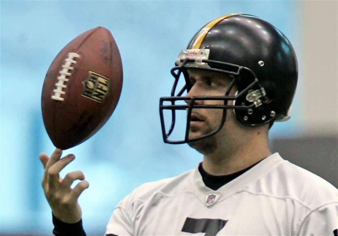 Helmet tightness hurts Steelers QB