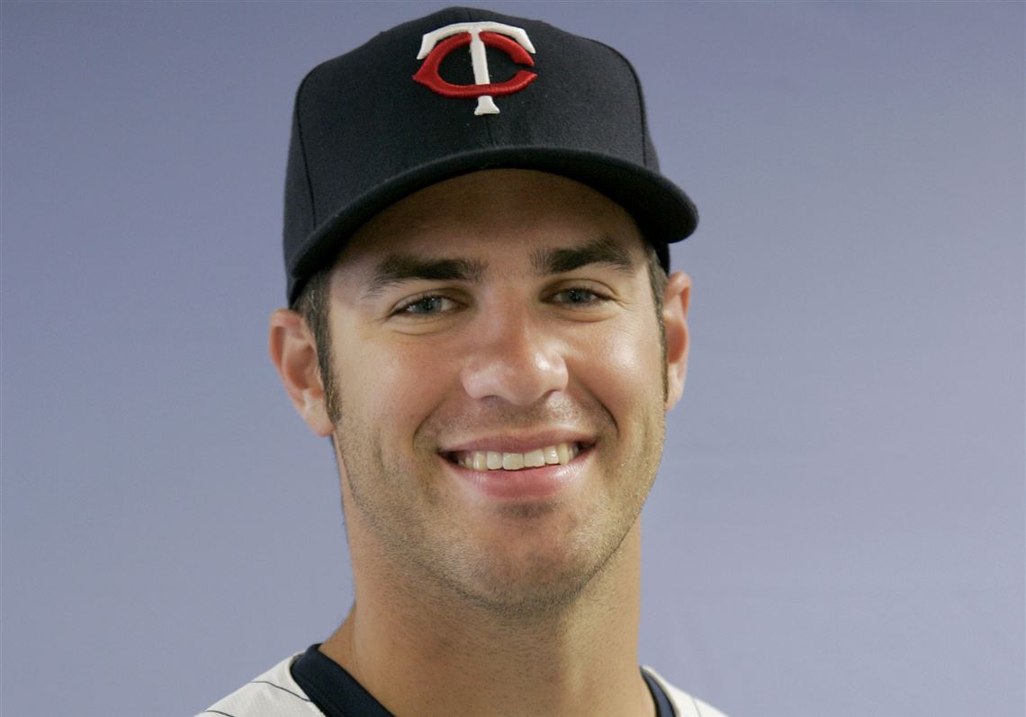 Twins sign Mauer through 2010