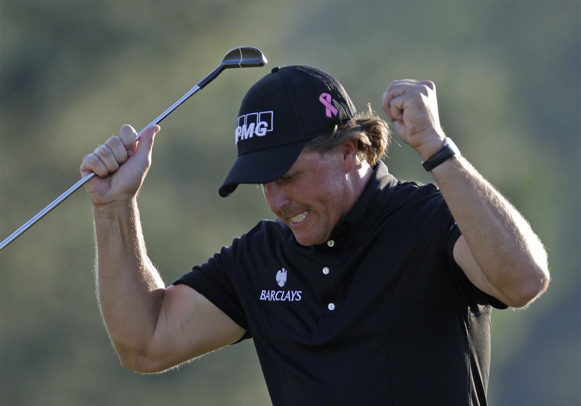 Mickelson off PGA Tour; wife diagnosed with breast cancer