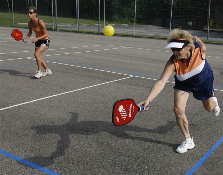 Racquet-sport-of-Pickleball-gaining-popularity-in-area-3