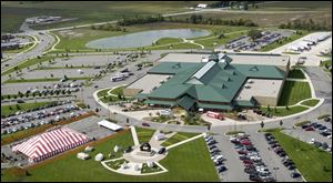 Shortly after it opened, Cabela's attracted hundreds of cars plus a few tour buses.