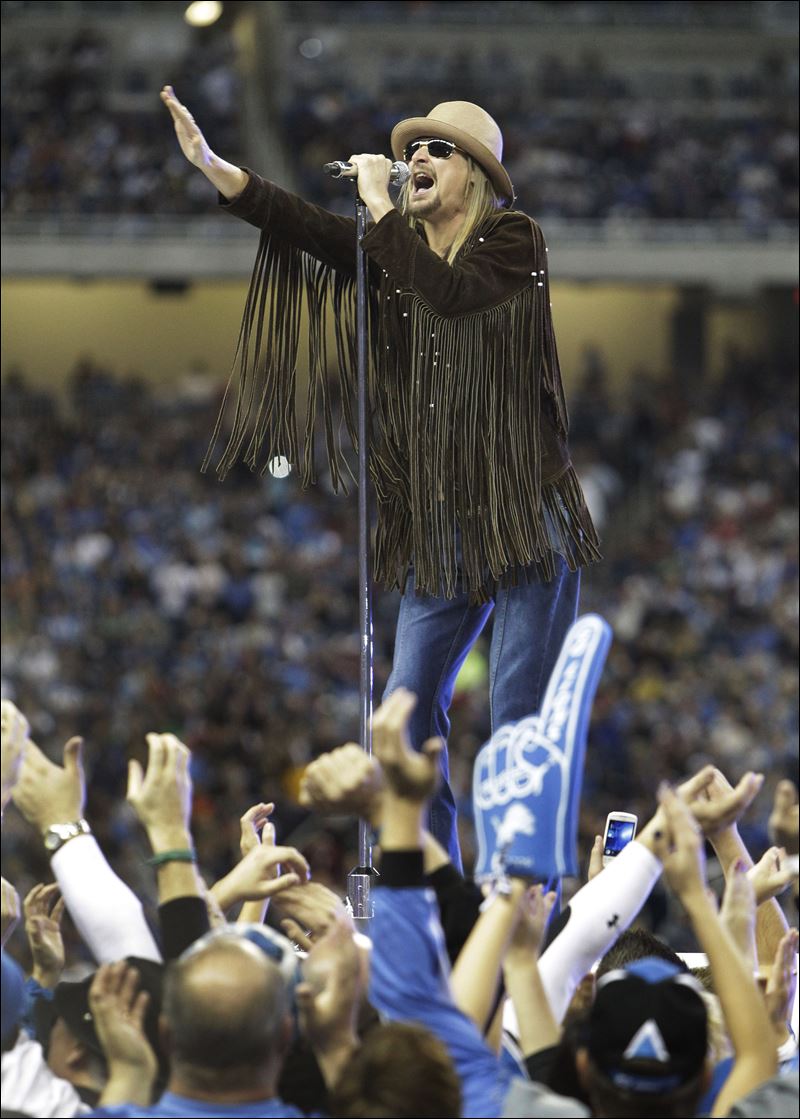 Kid rock ford field pictures #10