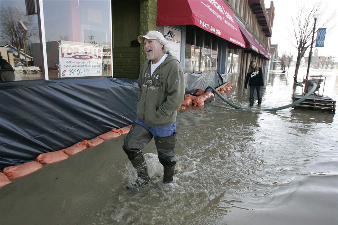 Flood-Findlay-Brad-Hendricks-Ashley-Hicks