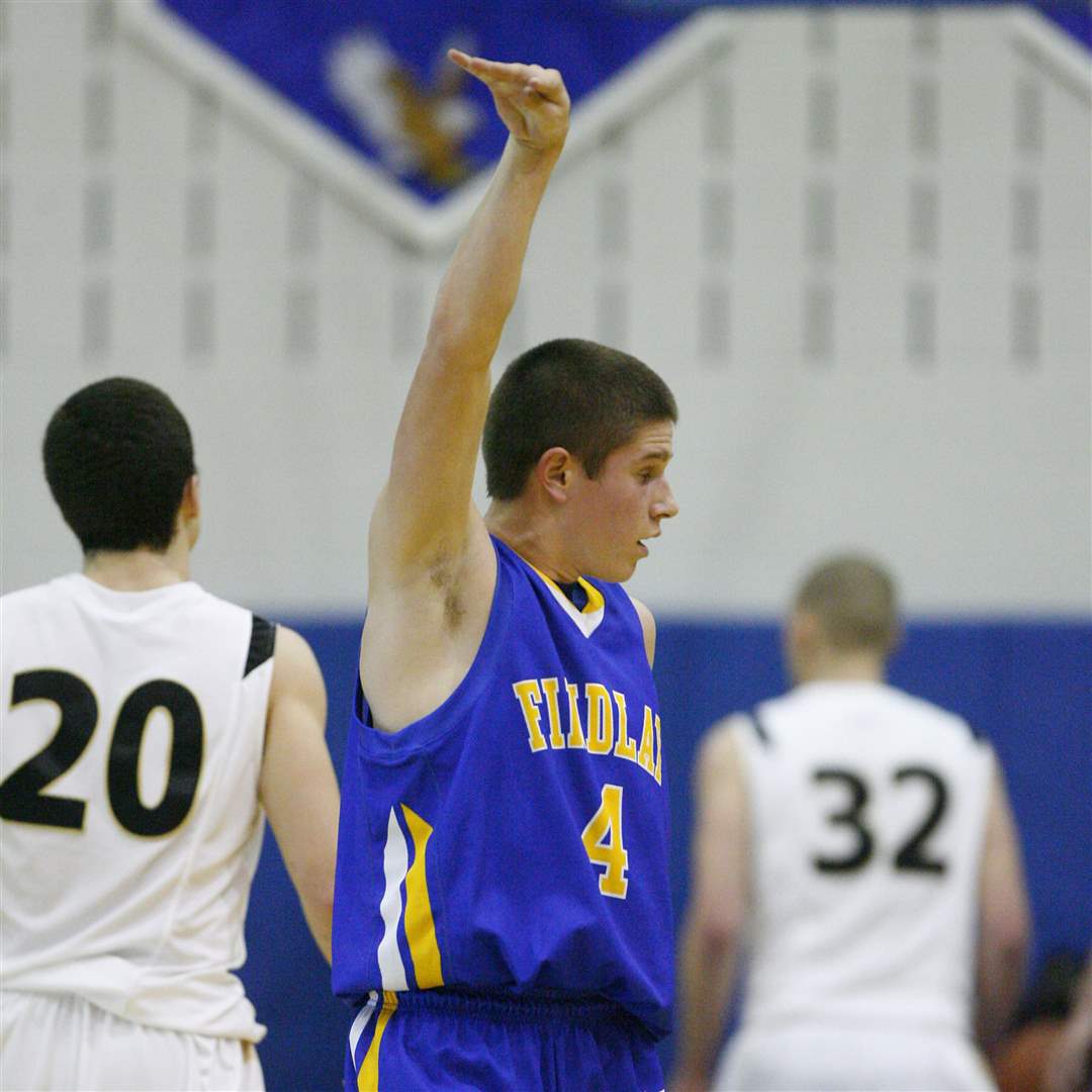 Perrysburg-Findlay-Grant-Birchmeier-3-pointer