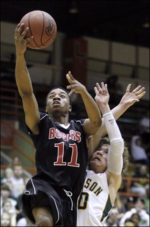 Damond Powell, a 5-foot-11 senior, averages 22.5 points per game for Rogers and was named Ohio’s Division II player of the year.