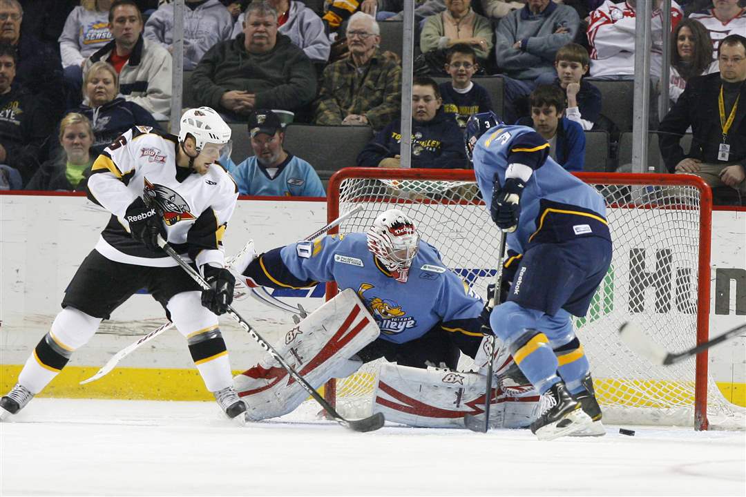 Walleye-Thomas-McCollum-and-Dave-Phillips