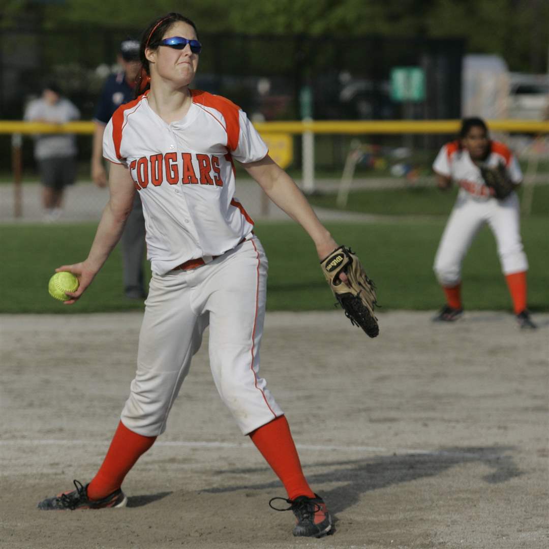 Southview-Central-Catholic-district-softball-final-2