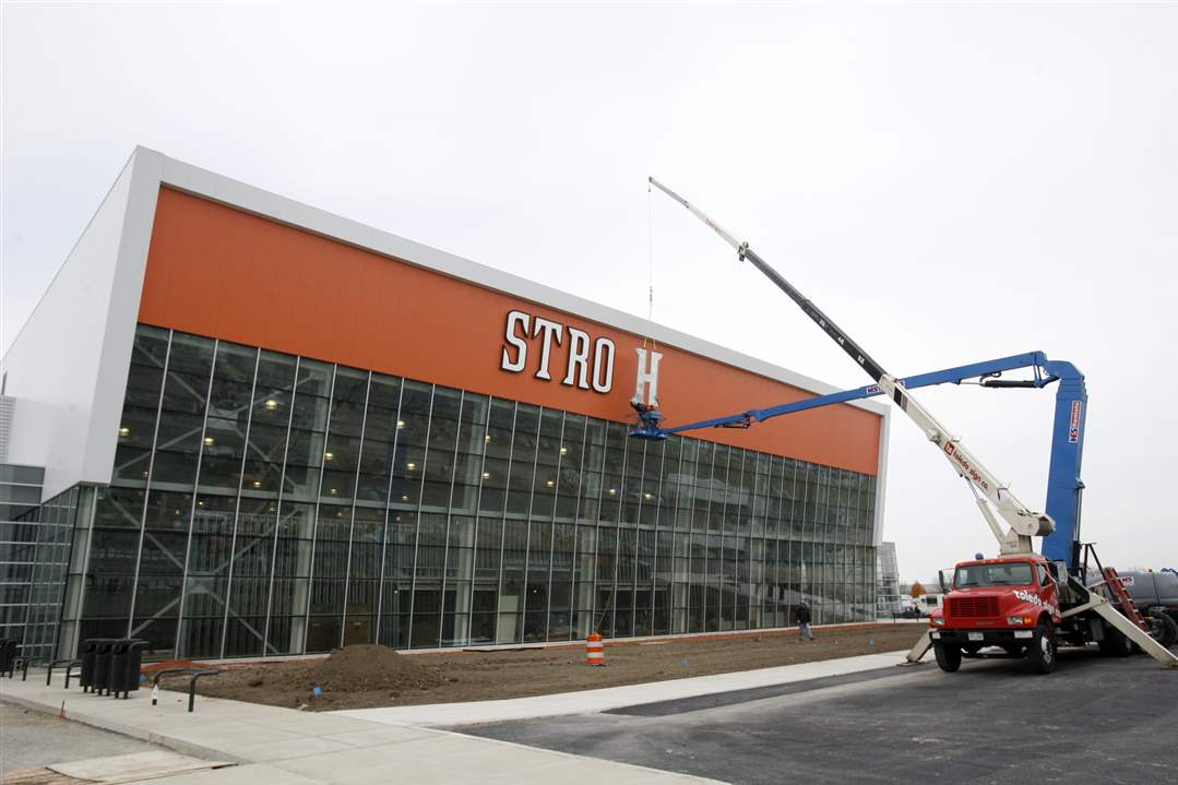 Stroh-Center-sign-Toledo-Sign