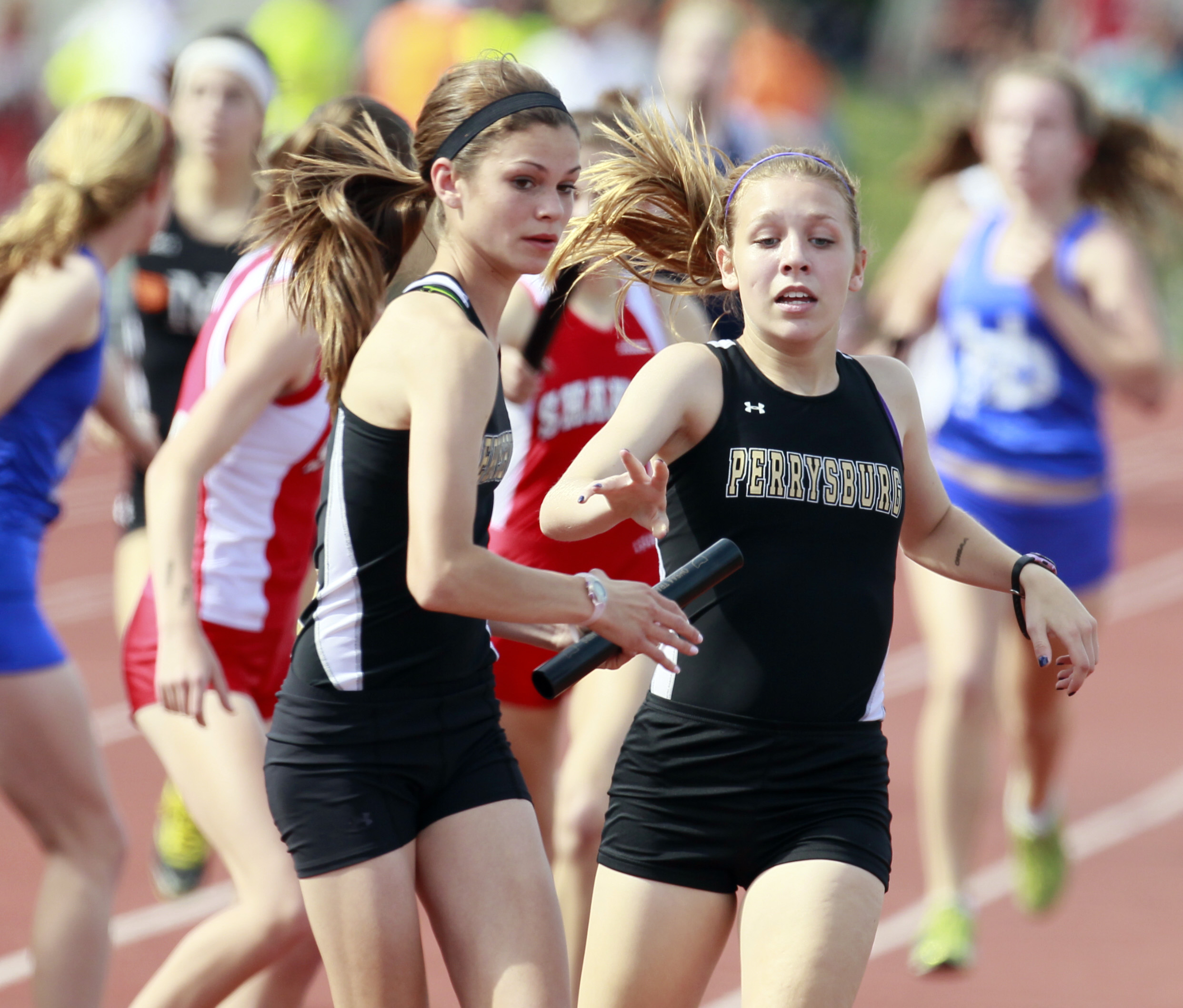 Yellow Jackets’ relay squad finishes 8th - The Blade