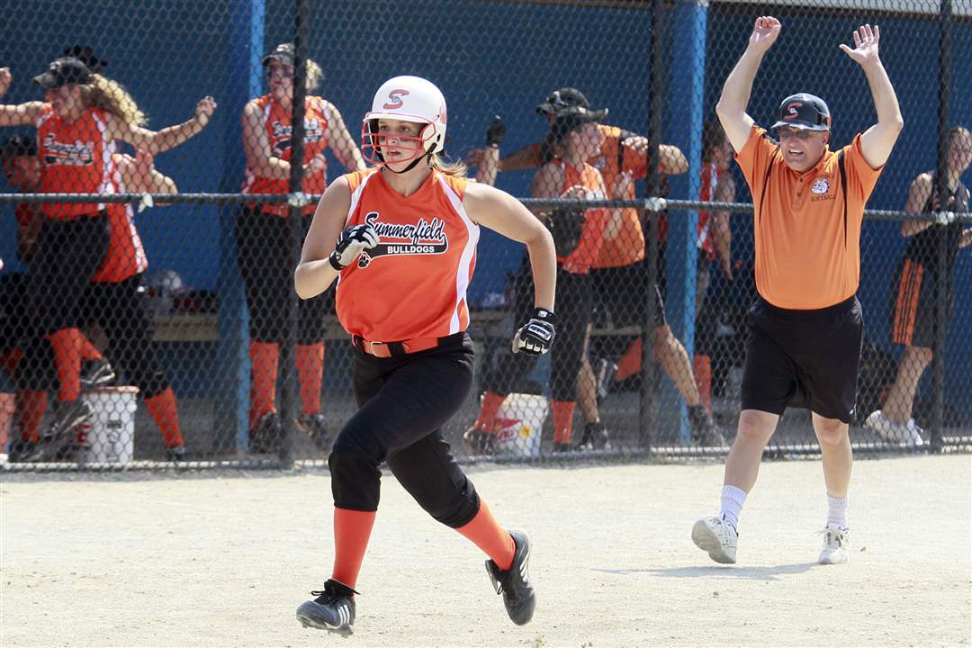 Summerfield-state-softball-champions-Michigan-4