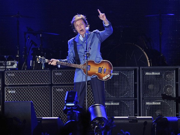 Paul McCartney On The Run 2011 Chicago Wrigley Field 