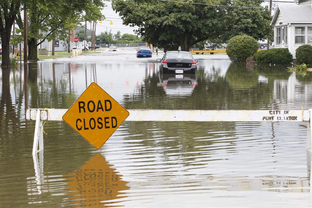 Jackson-St-road-closed