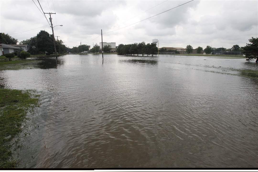 More-water-around-Port-Clinton-High-School