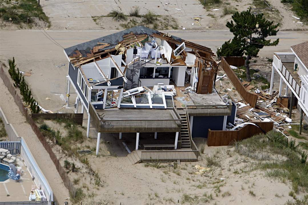 IRENE-tornado-Va-beach