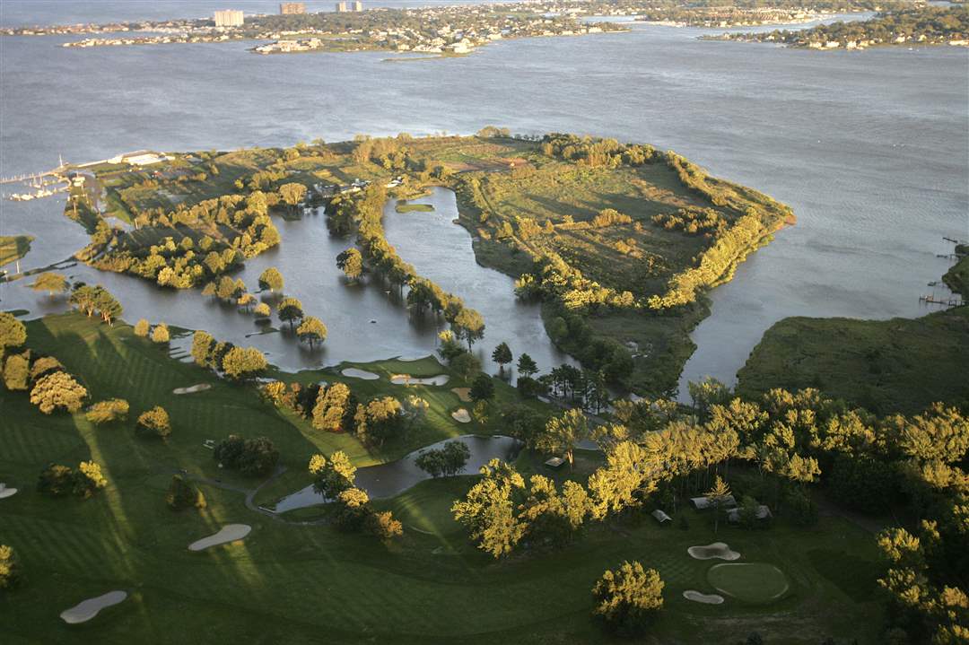 Irene-flooded-golf-course-NJ