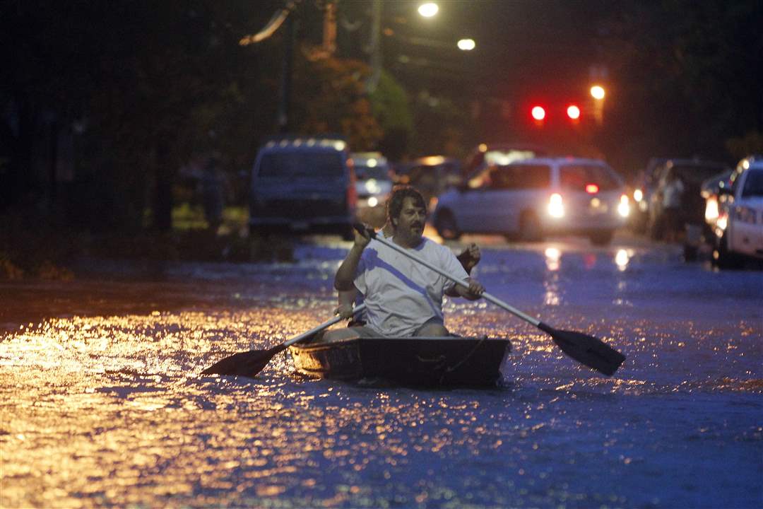 boat-flood-monteo-nc