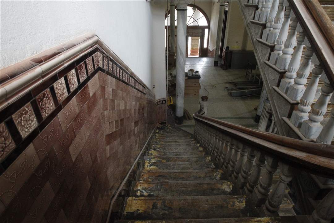 Original-glazed-tile-on-the-stairwell-inside-the-Auglaize-County-courthouse