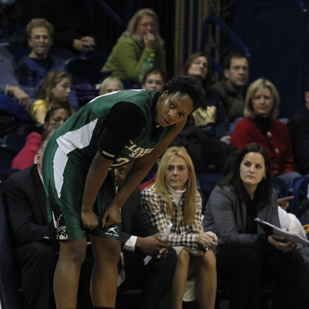 Cleveland-States-Blue-stands-on-the-sidelines-after-fouling-out