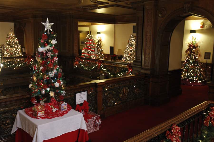 Toledo-Magazine-Parade-of-Trees