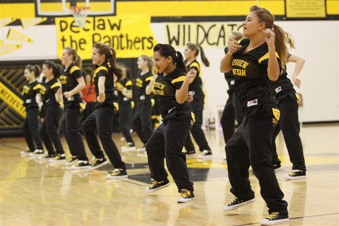 dance-performance-halftime