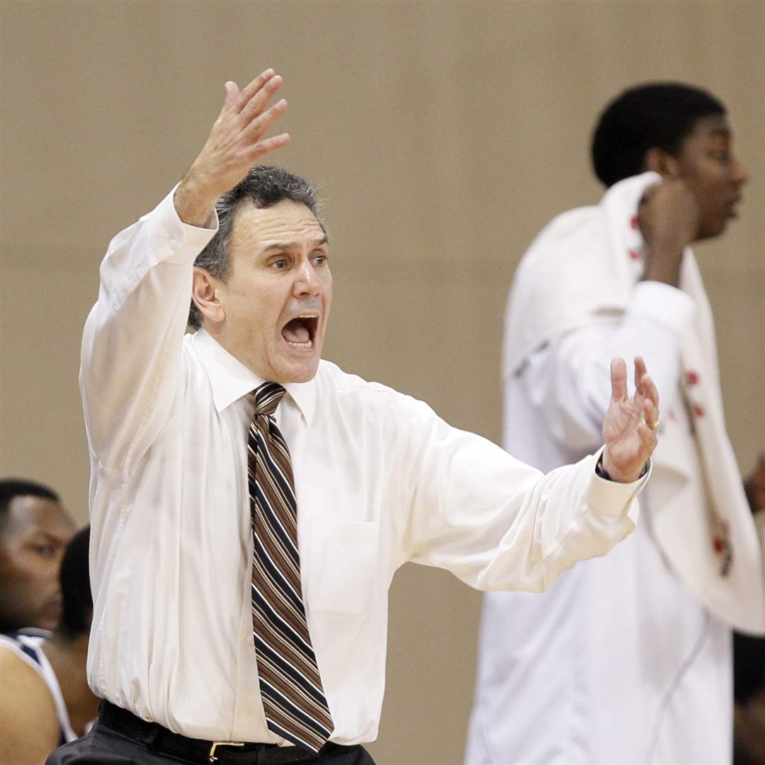 BGSU-Akron-head-coach-Keith-Dambrot