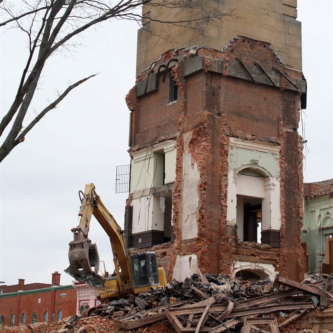 Seneca-co-courthouse-column-backhoe