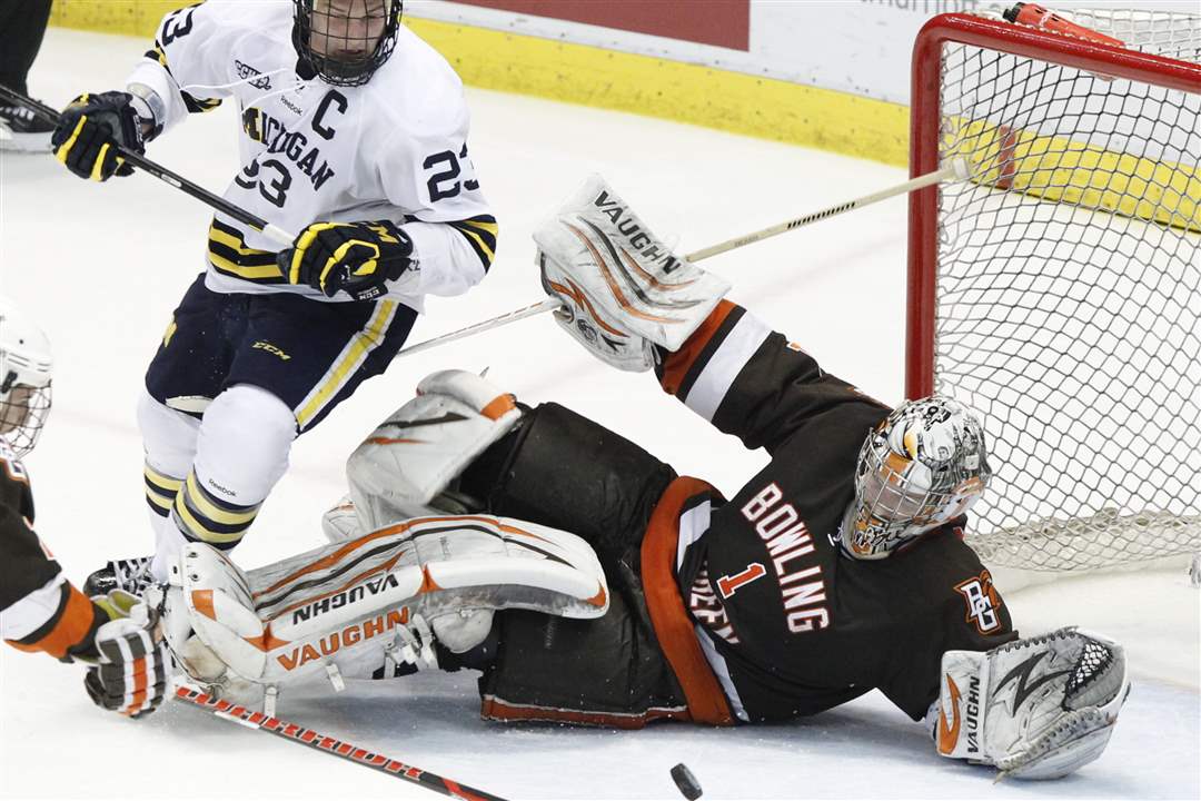 UM-BGSU-hockey-Andrew-Hammond-Luke-Glendening