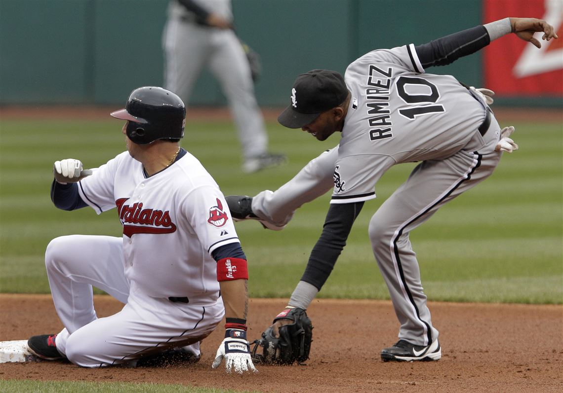 White Sox rally falls short in 6-5 loss to Indians