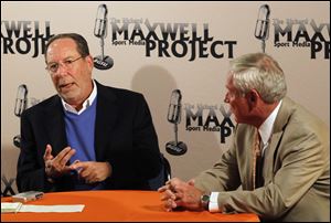 Ed Goren, vice chairman of Fox Sports, left, with Richard Maxwell, a 1970 Bowling Green State University graduate and former NFL senior director of broadcasting, speak Wednesday to BGSU students.