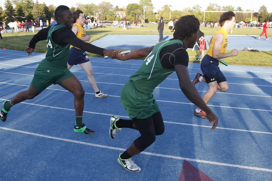 Start-s-Deshan-Woodward-hands-the-baton-to-Chris-Jones-1