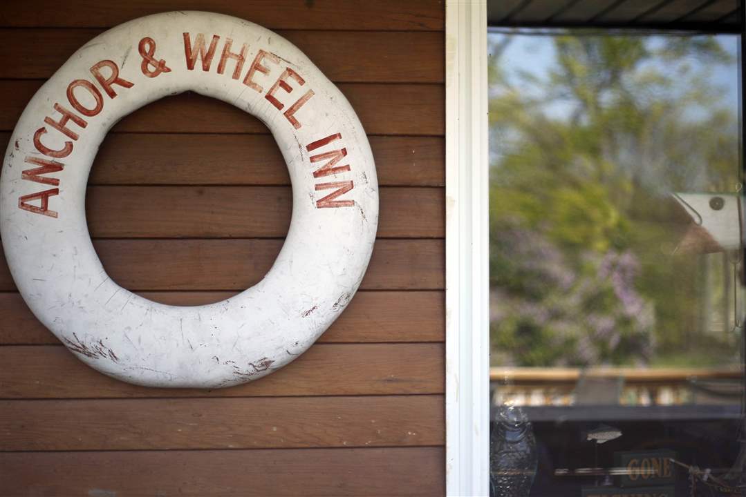 Anchor-and-Wheel-Inn-Pelee