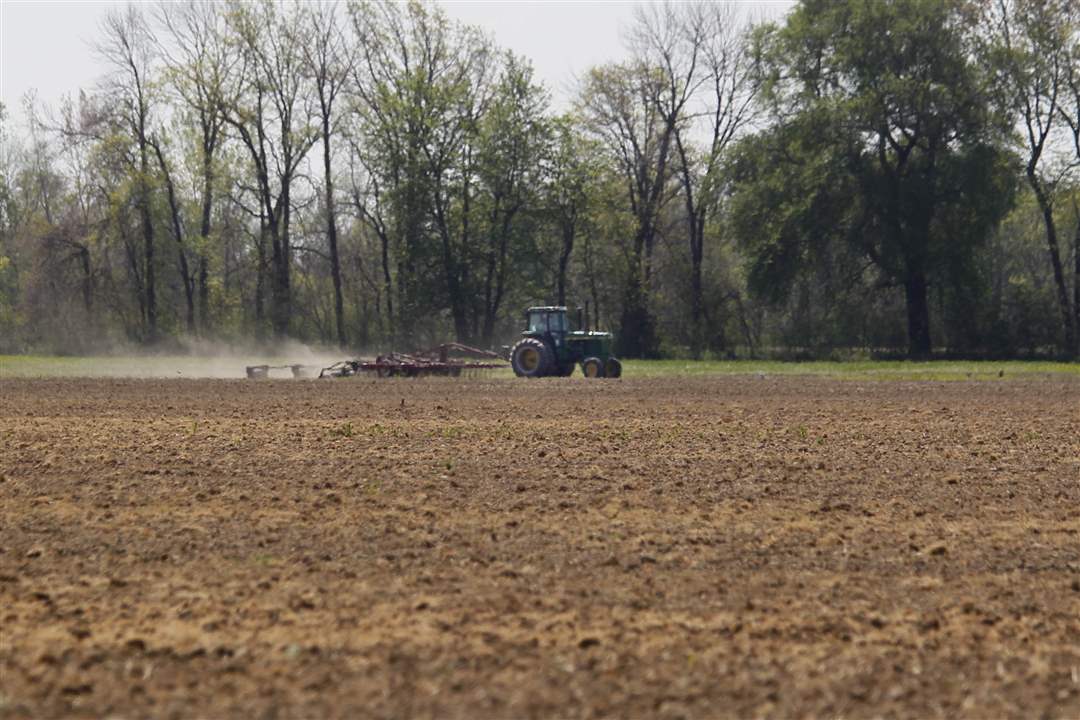 Craig-Ryersee-farming-Pelee