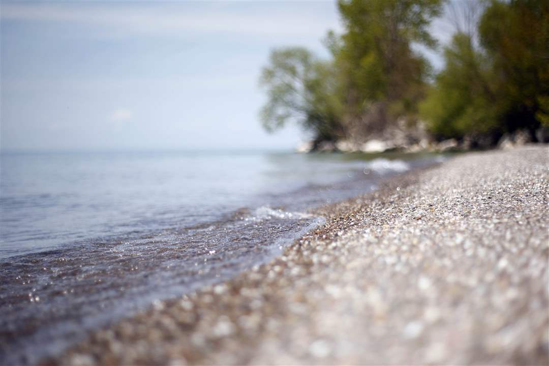 Pelee-Island-coastline