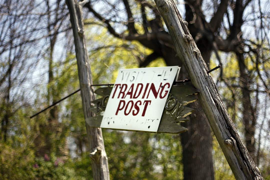 Trading-Post-sign-Pelee