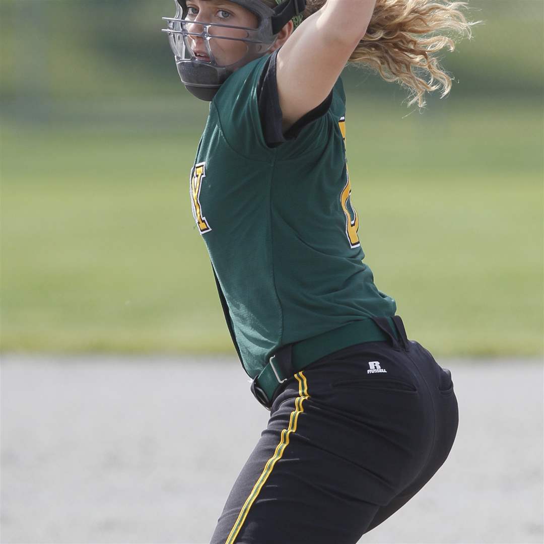 Oregon-Clay-pitcher-Brooke-Gallaher