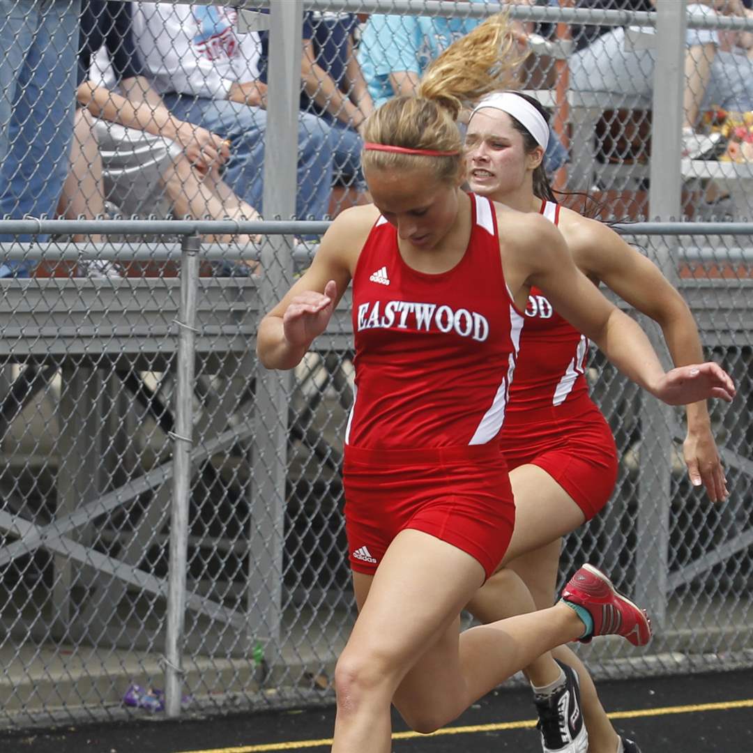 Eastwood-s-Aricka-LaVoy-takes-first-in-the-200-meter