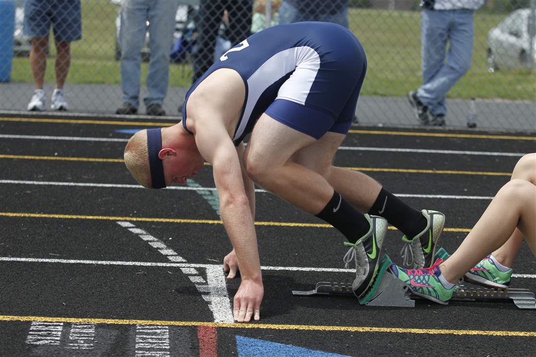 Lake-s-Ben-Swartz-readies-to-run-the-2nd-heat