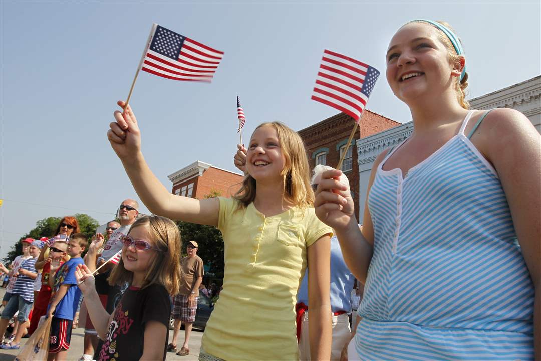 Pburg-parade-Corrigan-Heil