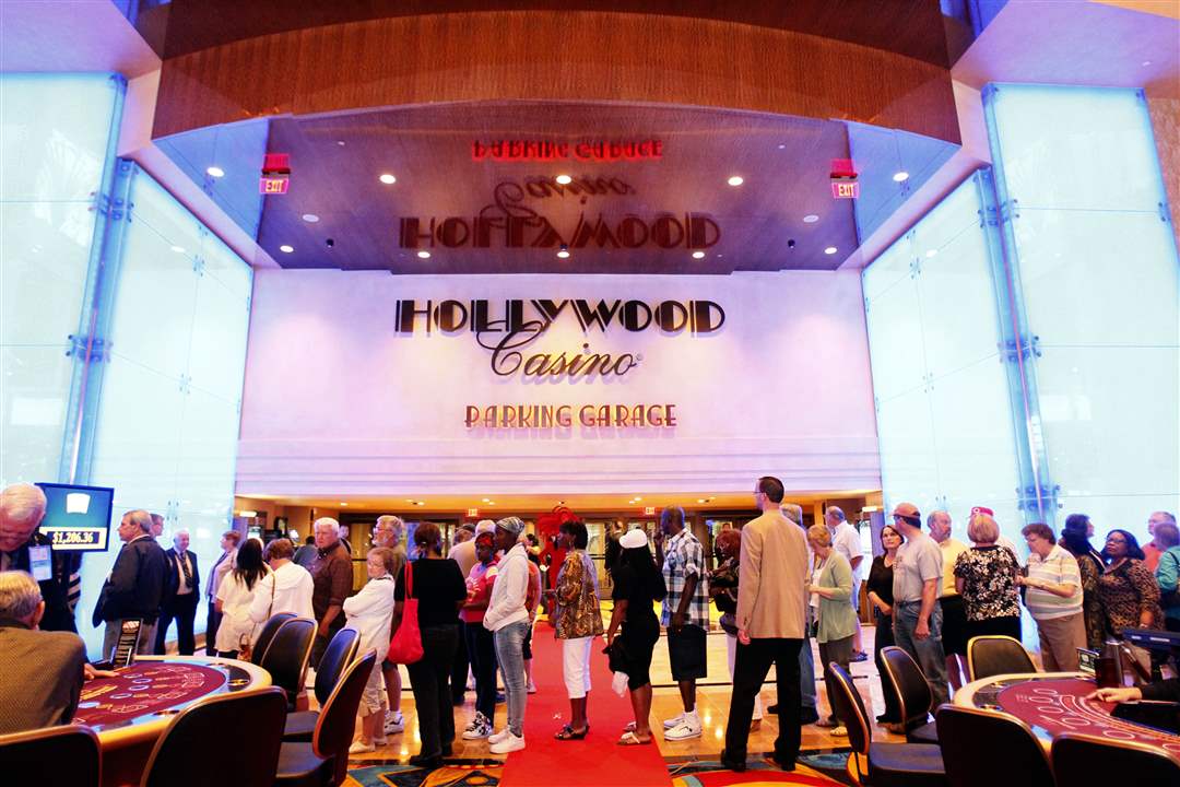 hotels near hollywood casino toledo