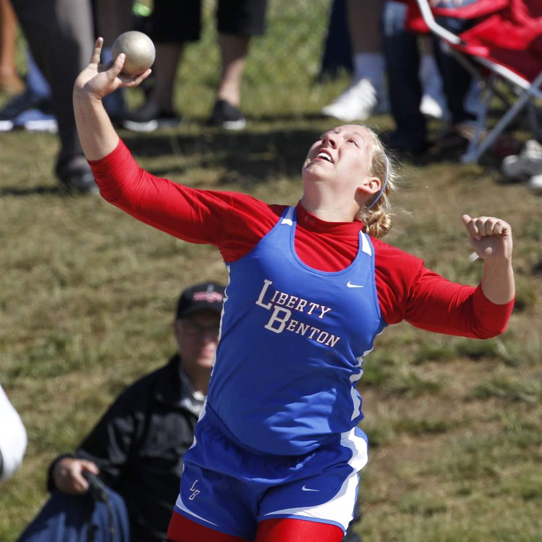 Liberty-Benton-Alyssa-Gary-shot-put