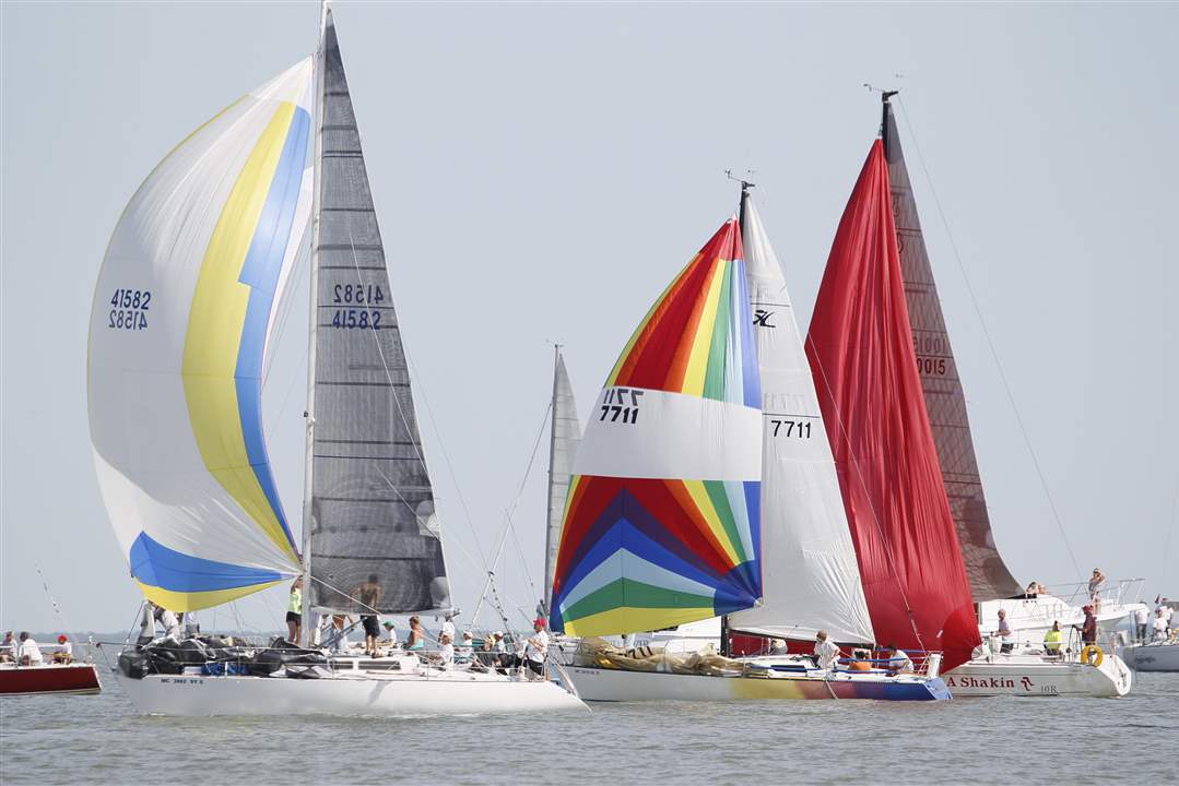 Sailboats-get-underway-at-the-start-of-the-Mills-Trophy-Race-1