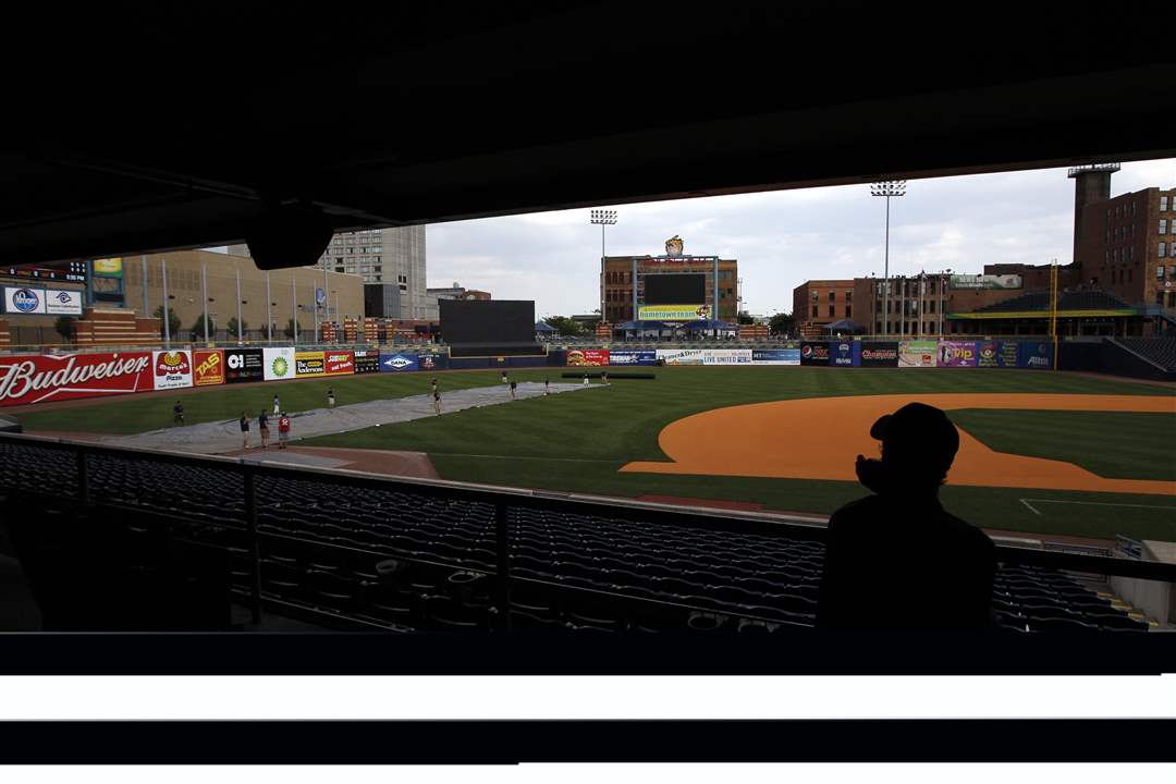 A-Toledo-Mud-Hens-employee