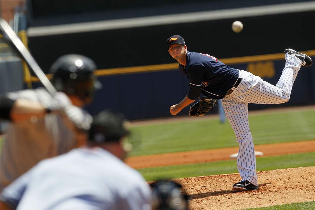 Drew-Smyly-of-the-Toledo-Mud-Hens-pitches-to-Chris-Valaika